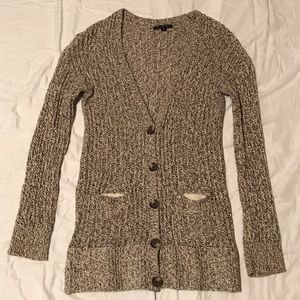 Size M American Eagle Sweater
