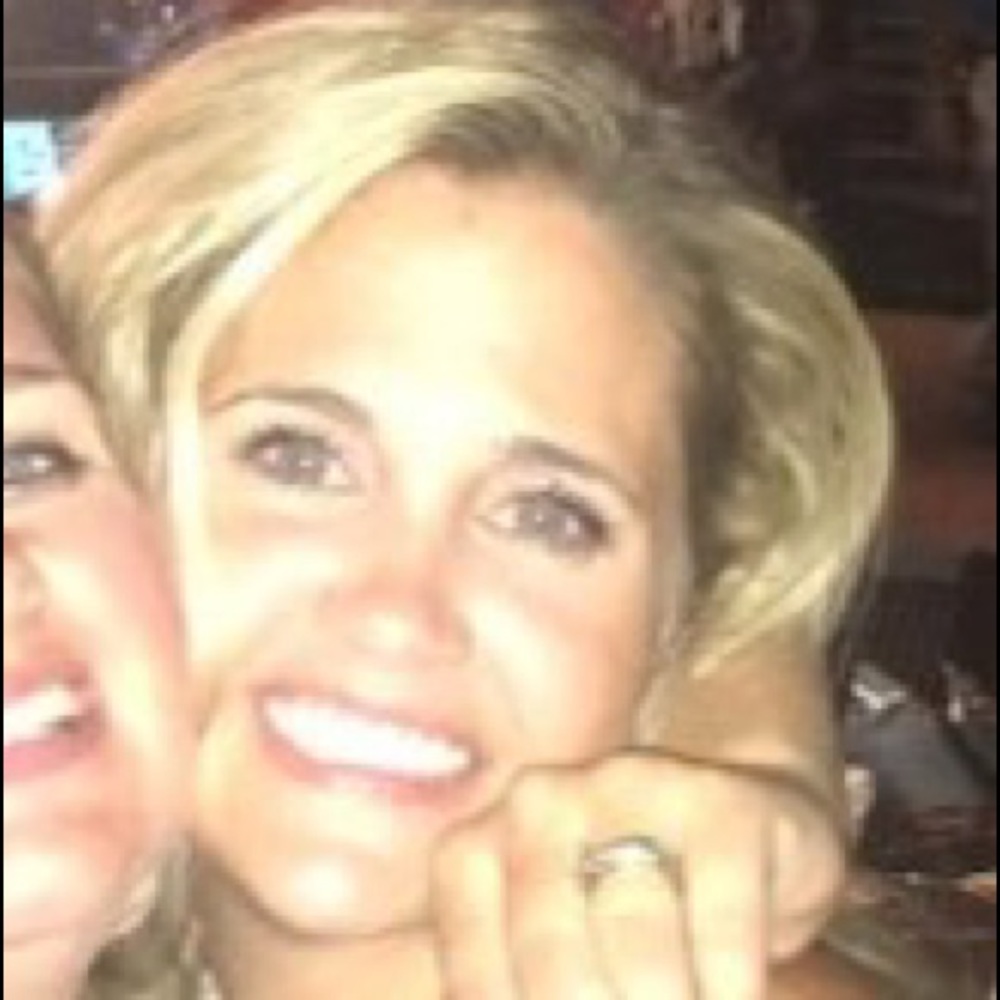 Meet your Posher, Carolyn