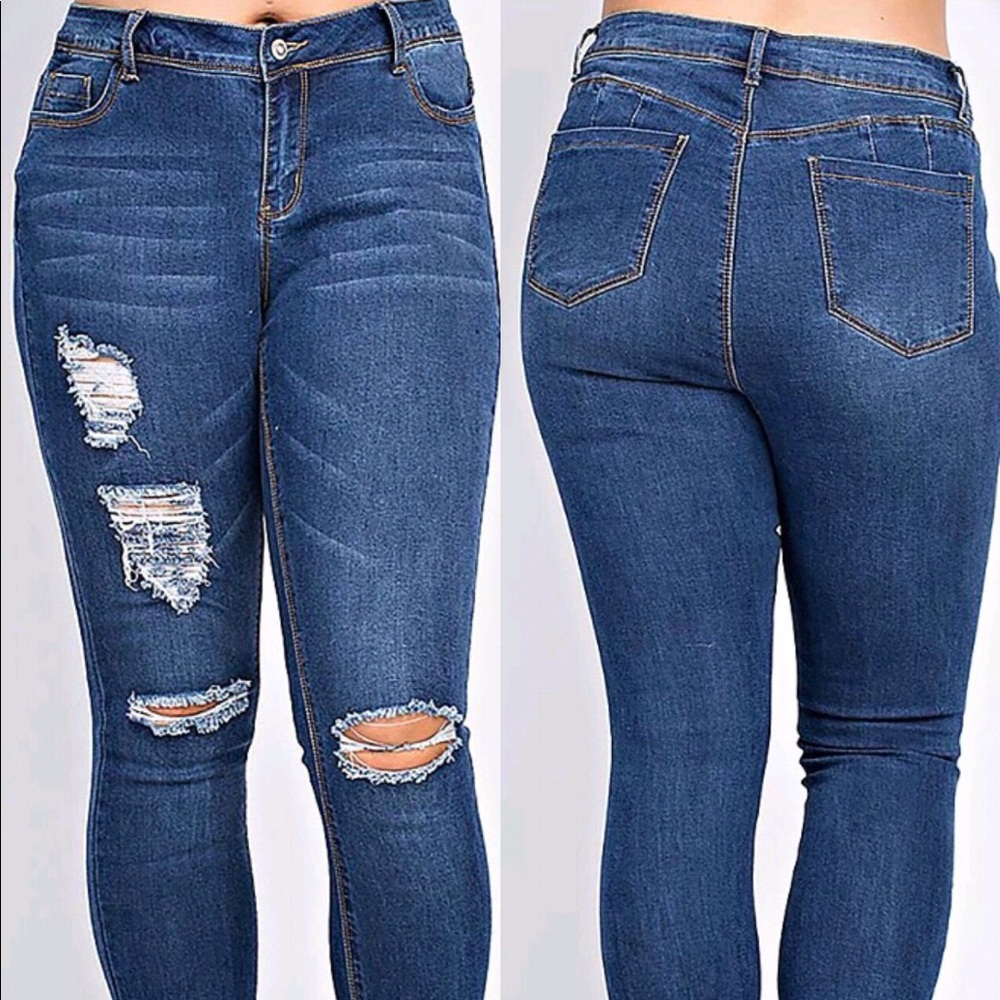 DISTRESSED LADIES JEANS SIZES 16-24 AVAILABLE