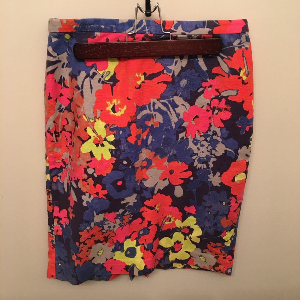 LOFT floral pencil skirt