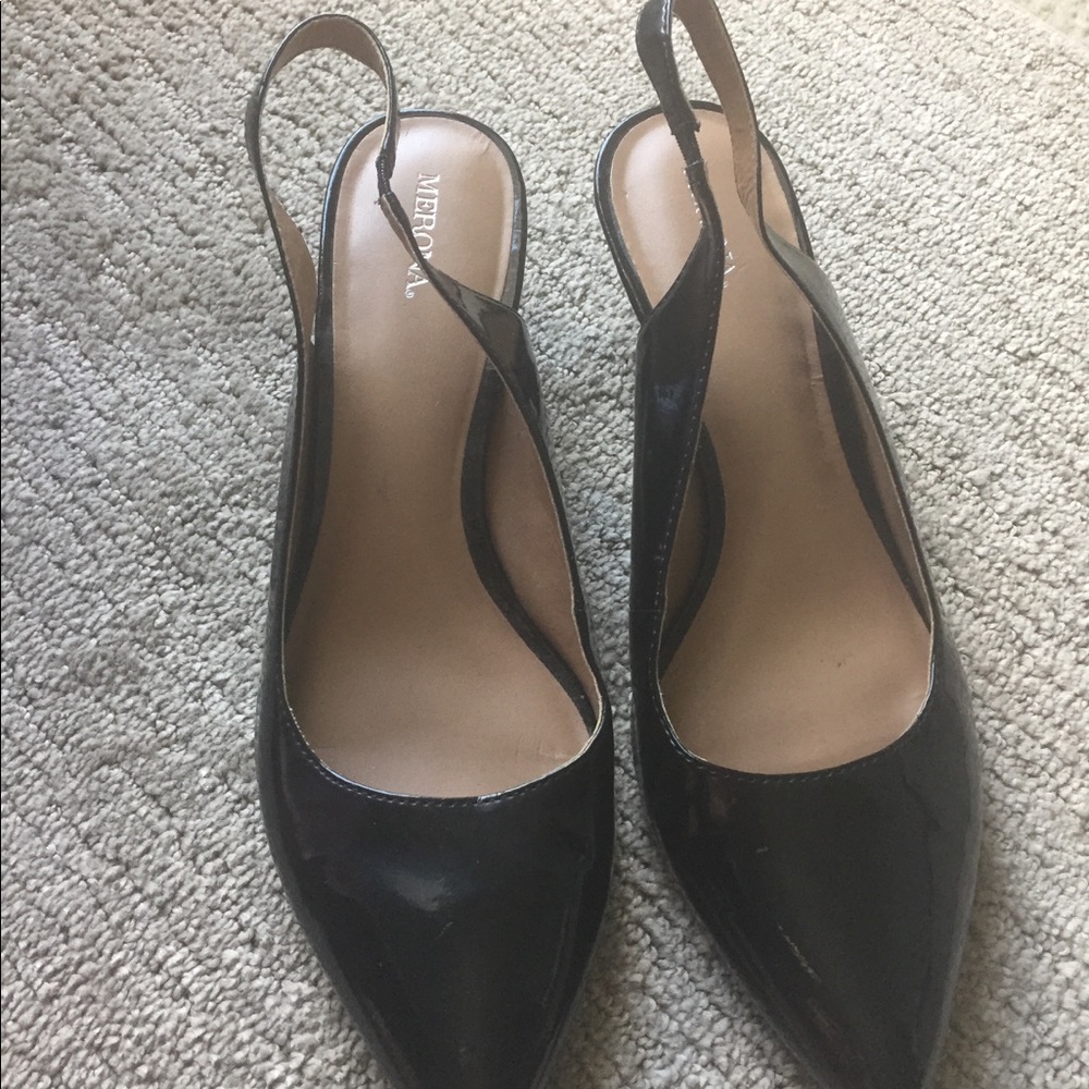 Black pumps size 9