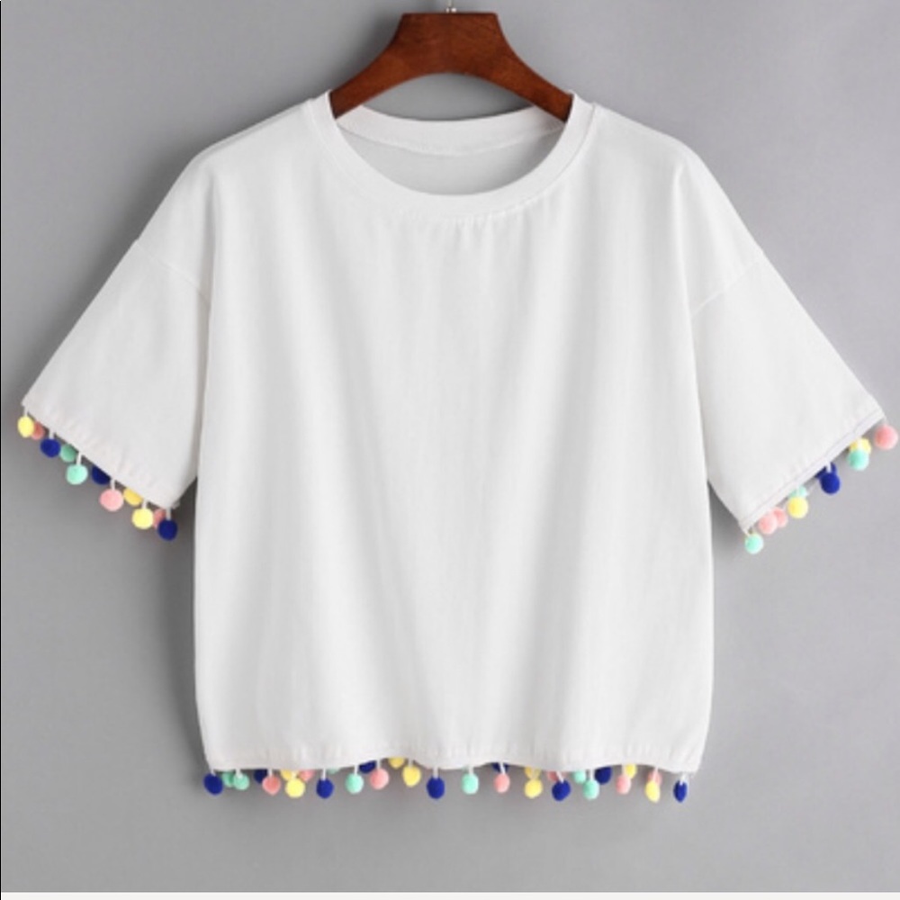 🔶🔴🔷| NWT | Adorable POM POM Crew Neck