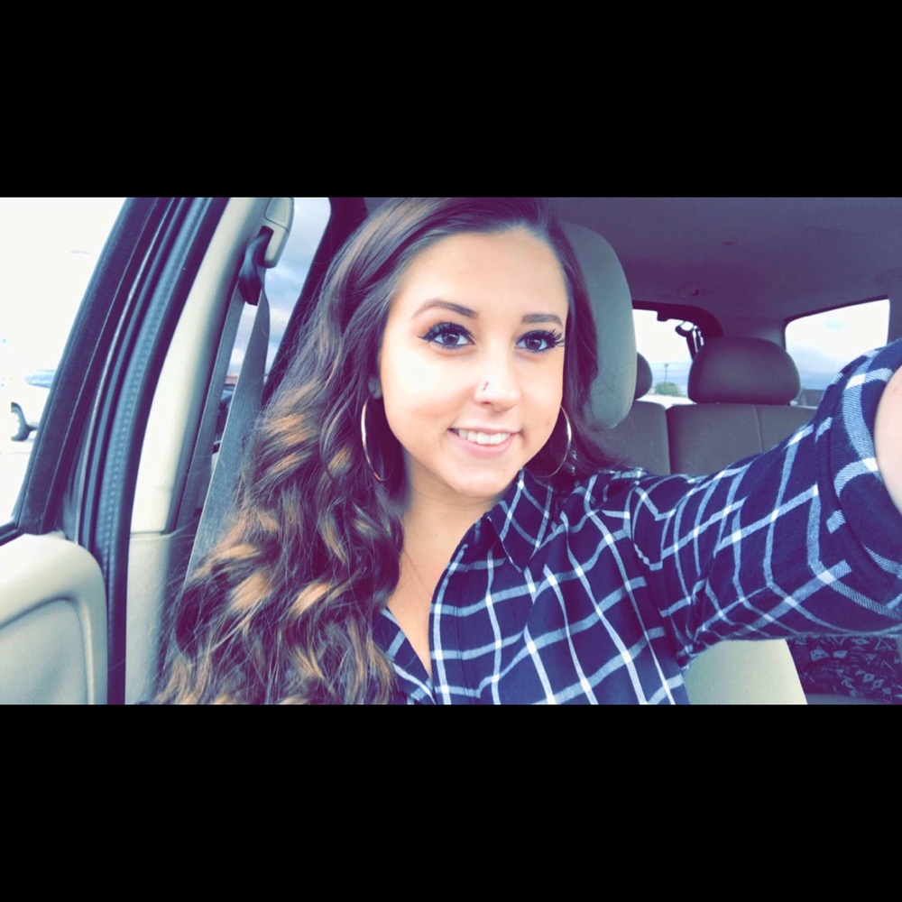 Meet your Posher, Megan