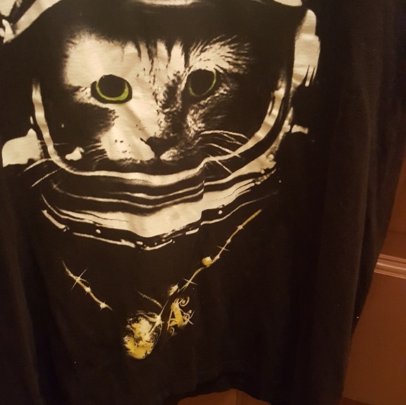 Tee - Picture 2 of 3