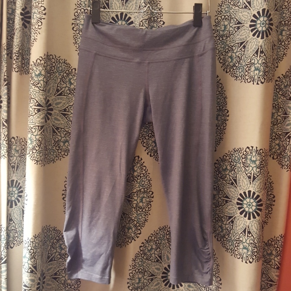 ATHLETA ■ Odyssey Balance capri/crop legging