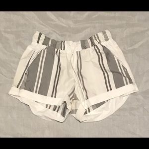 Lululemon white and grey stripped shorts