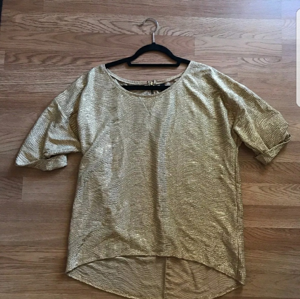 Gold Zara tee