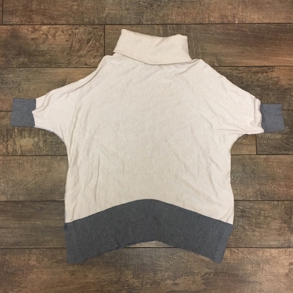 White House Black Market - Turtleneck Sweater - M - Picture 4 of 8