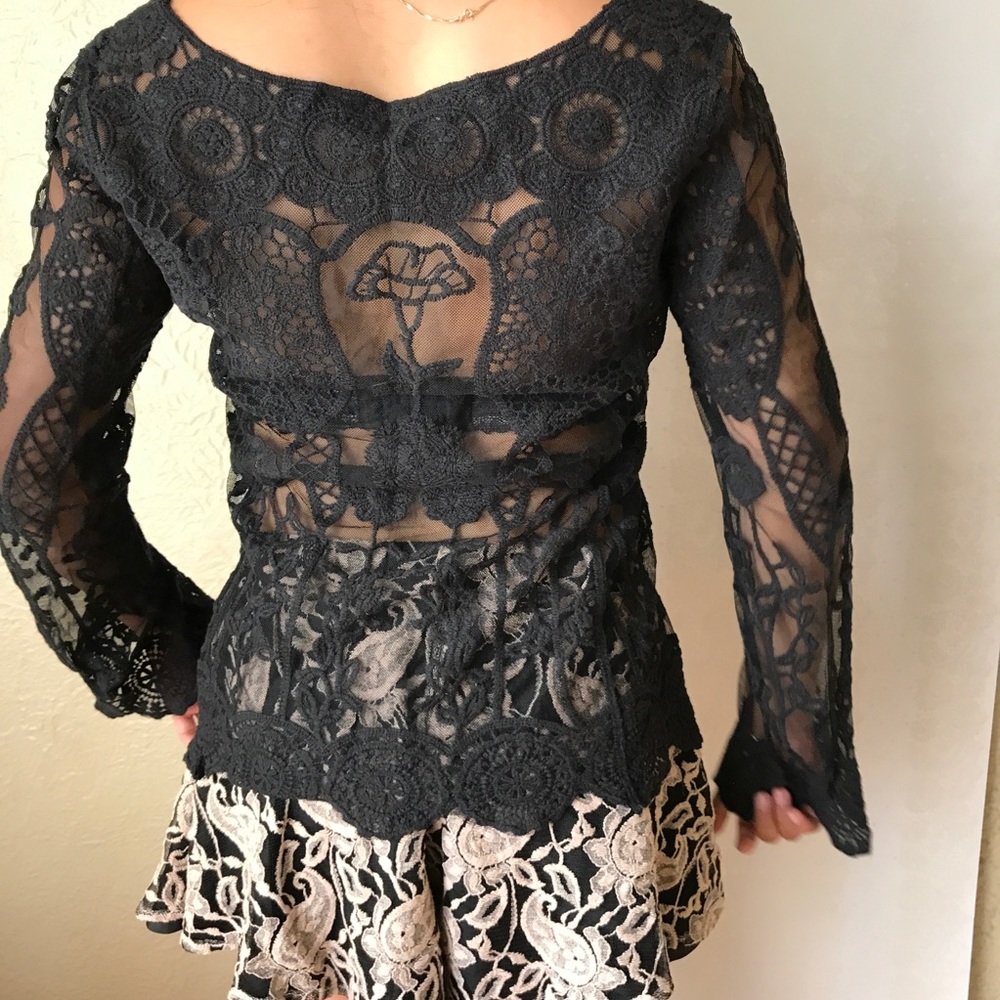 Sheer top - Picture 2 of 3