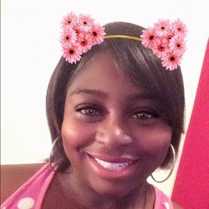 Meet your Posher, Roneisha