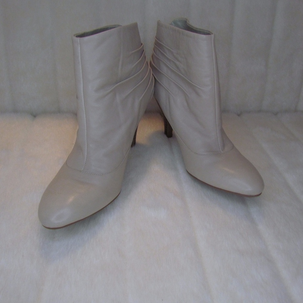 Nine West Tan Heeled Boots