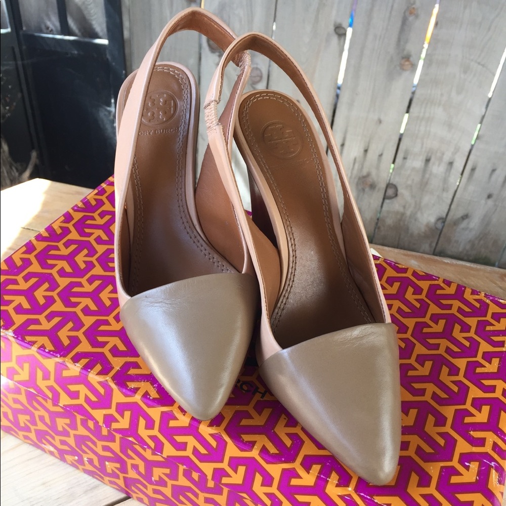 Tory Burch 2 tone wedges