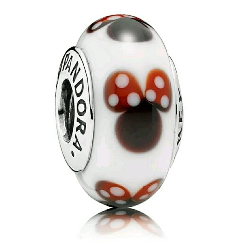 Pandora Disney Minnie Classic Charm