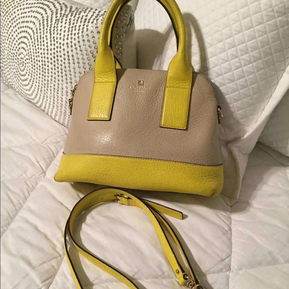 Kate Spade purse. 100% authentic.