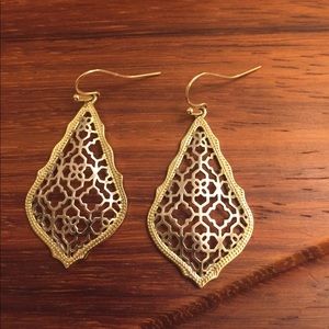 Kendra Scott Addie Earrings in Silver