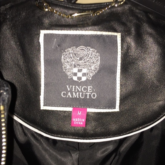 VINCE CAMUTO CHAIN TRIM QUILTED LEATHER COAT, - Picture 3 of 5