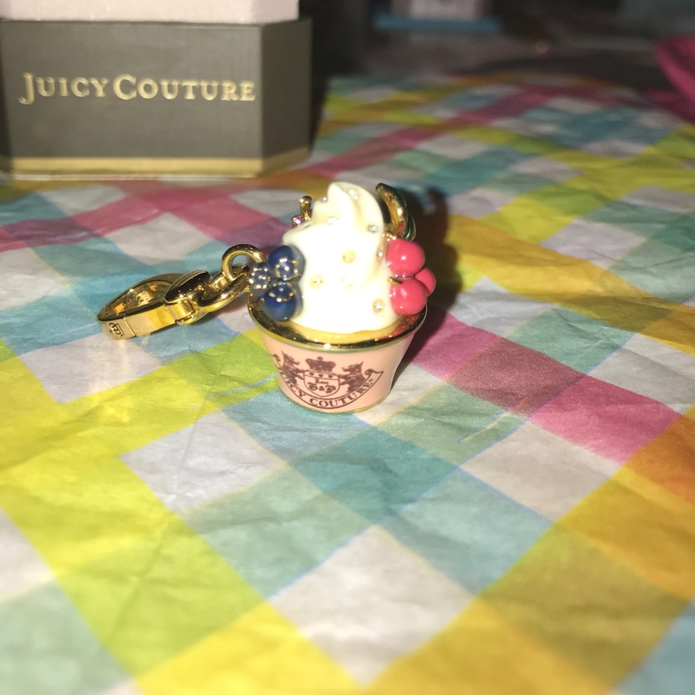 Juicy Couture yogurt charm ✨💖✨