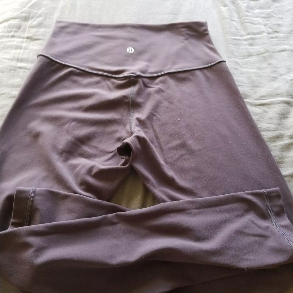 Dark plum lululemon aligns 🍋