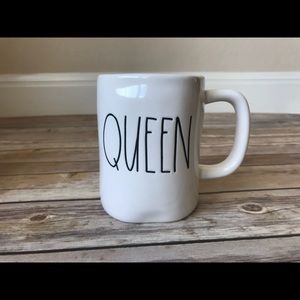 Rae Dunn Queen mug