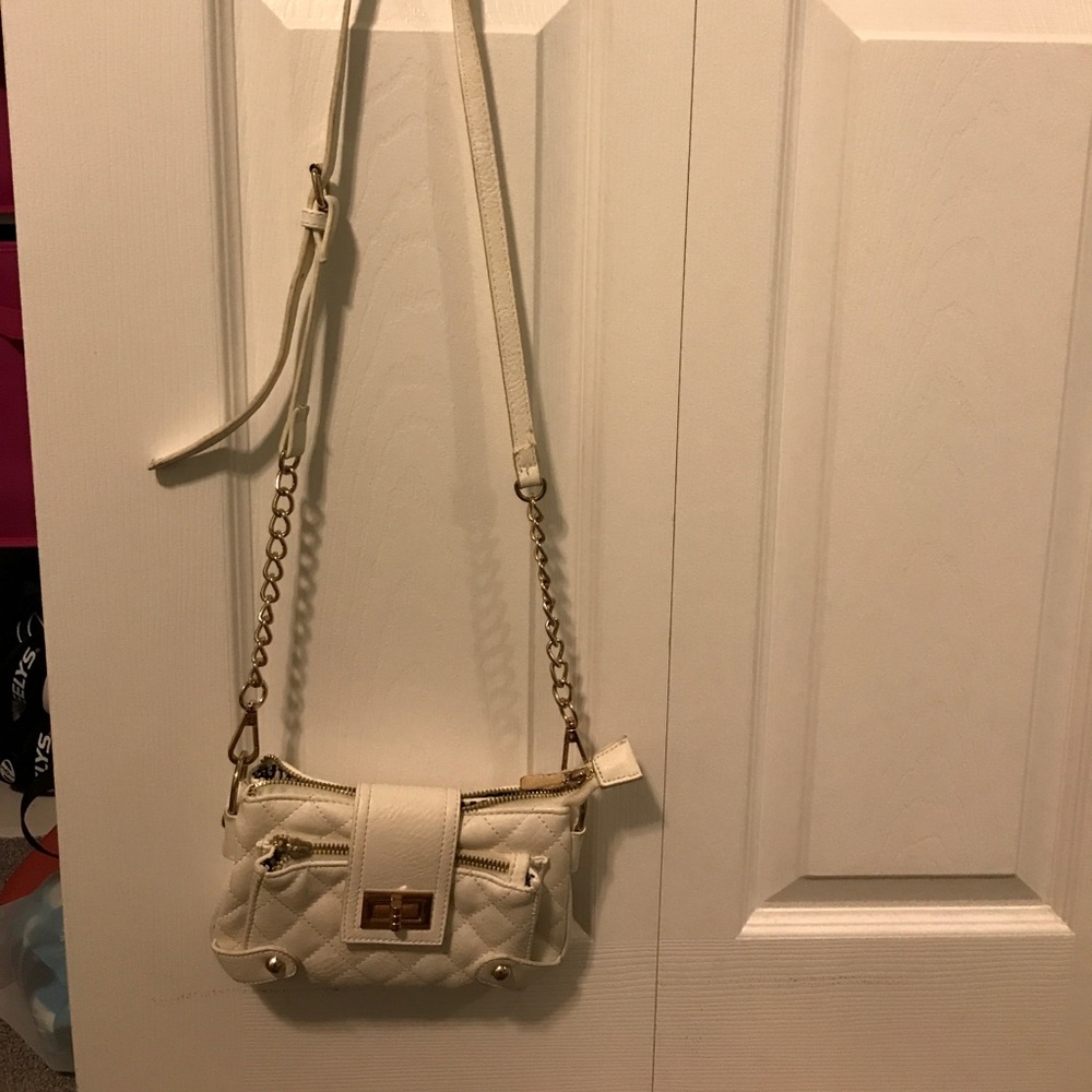 Crossbody purse