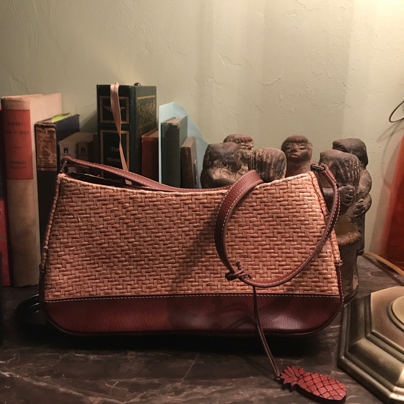 Liz Claiborne Straw/ Woven Handbag - Picture 1 of 4