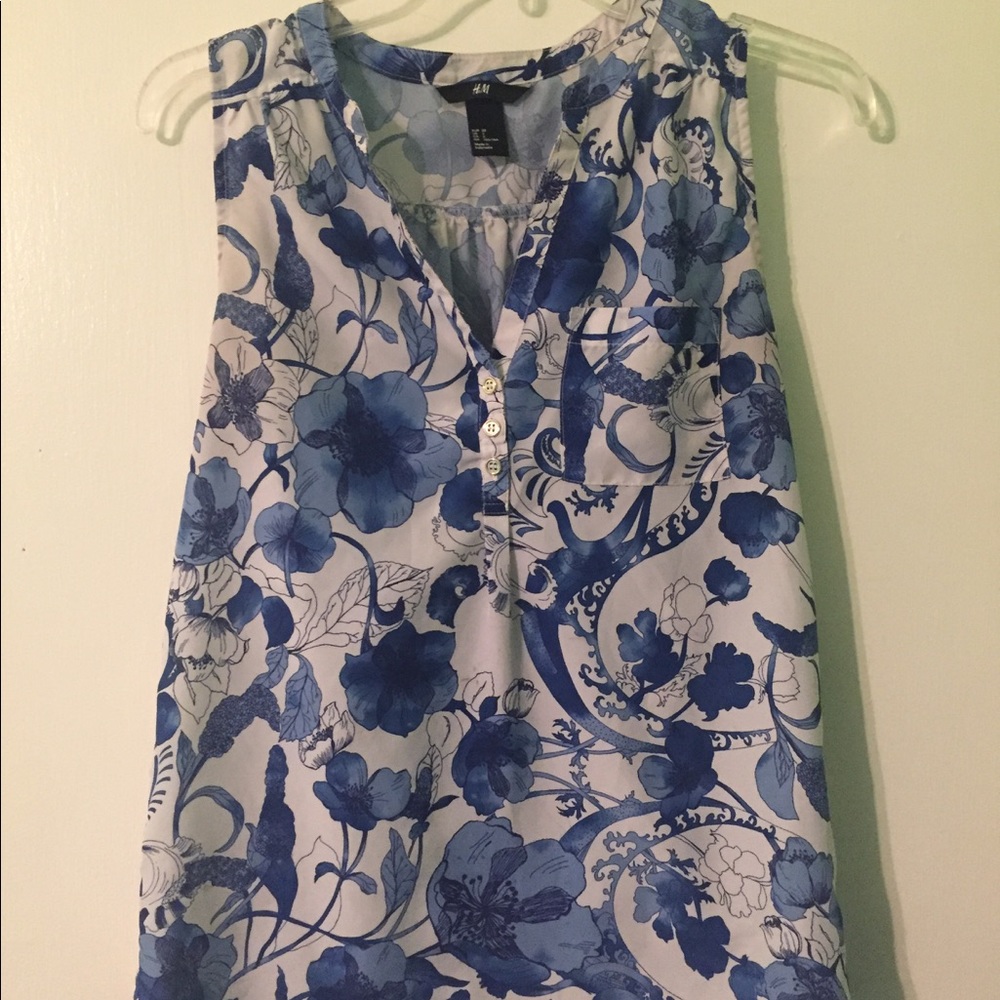 Flowy tank