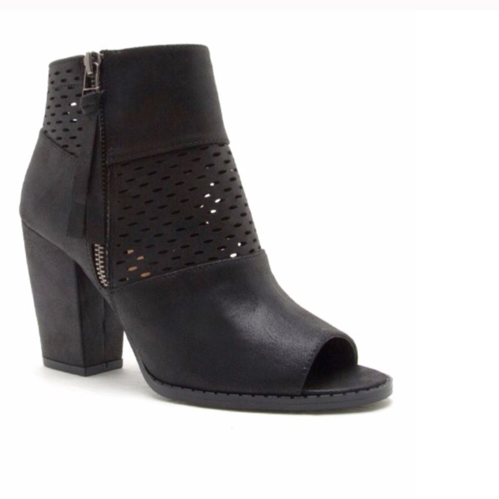 Last 1! Sz 9 💕 HP 1/26 💕Black Peep-Toe Booties - Picture 2 of 5