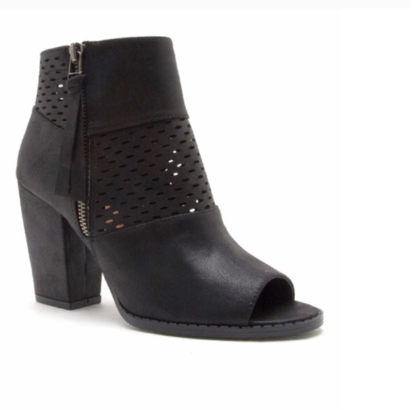 Last 1! Sz 9 💕 HP 1/26 💕Black Peep-Toe Booties - Picture 2 of 5