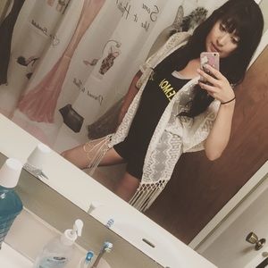 Meet your Posher, Janelle