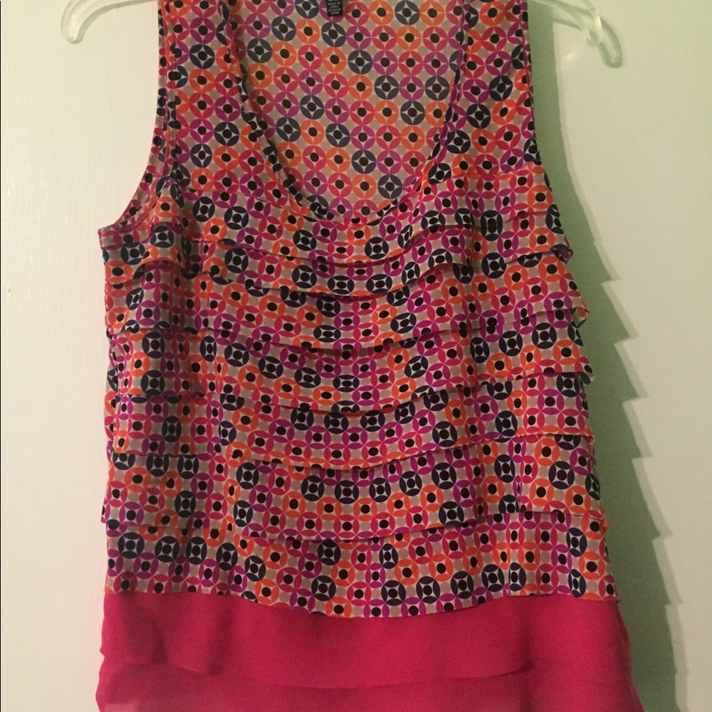 Flowy tank