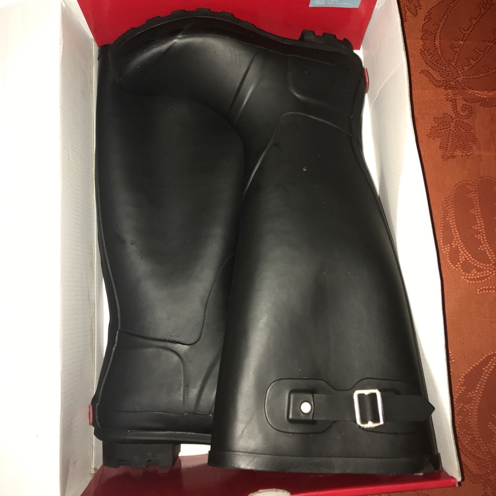 Classic tall raining boots/ botas de lluvia