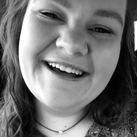 Meet the Posher Other - Meet your Posher, Mikayla