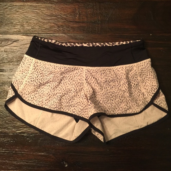 lululemon athletica Pants - Size 4 lululemon multi-print speed shorts
