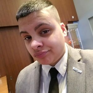 Meet your Posher, Angelica