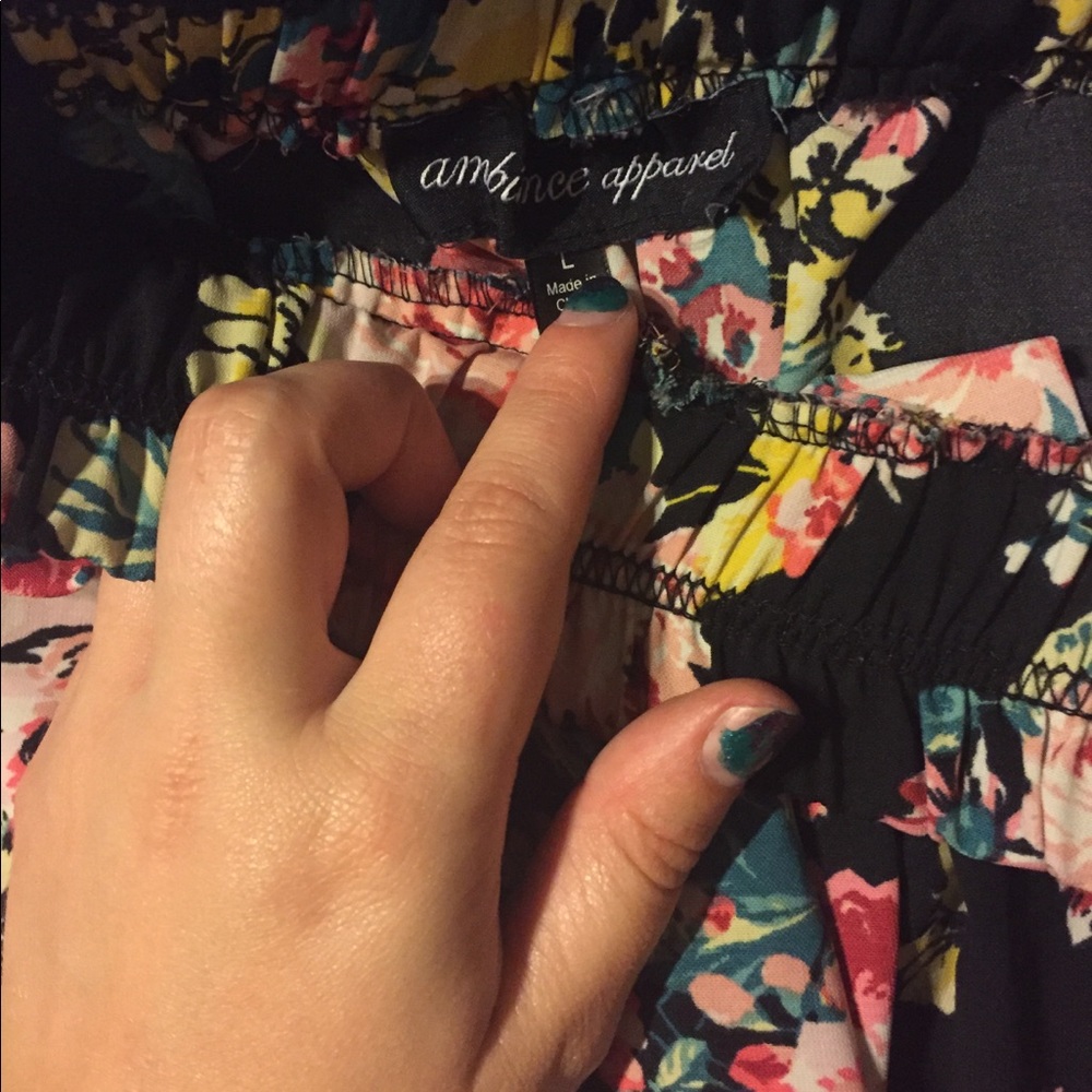 Black skirt with flowers, silky feeling