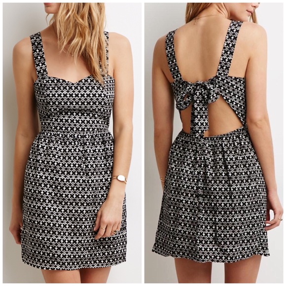 Forever 21 Cross Print Dress - Picture 5 of 6