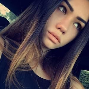 Meet your Posher, Jade