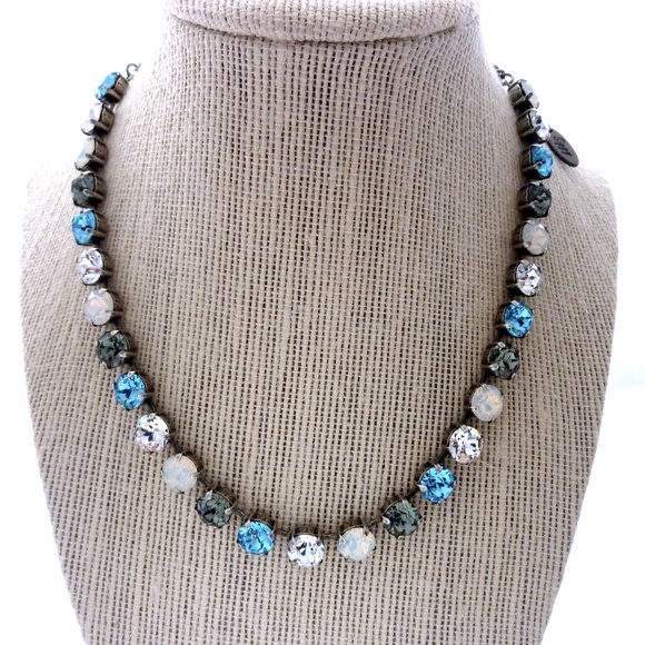 HORIZONS Necklace Made With Swarovski® Crystals - Picture 3 of 8