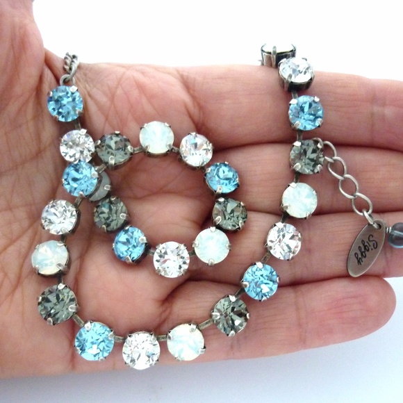 HORIZONS Necklace Made With Swarovski® Crystals - Picture 8 of 8