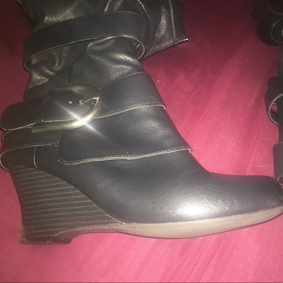 Black designed leather boots 😍 Barely WORN! - Picture 2 of 4