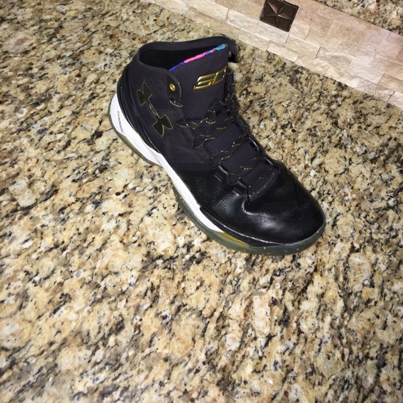 Bundle Curry’s 2 and Jordan’s for 110 don’t wear - Picture 2 of 8