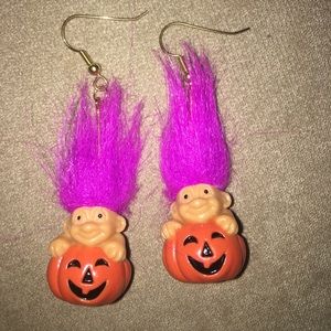 Troll pumpkin earrings