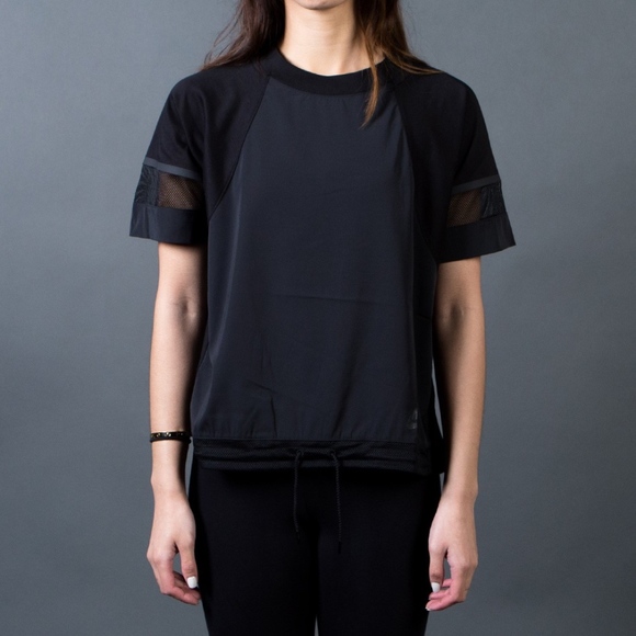 EUC Athleisure Black Nike Boxy Mesh Bonded Tee - Picture 2 of 6