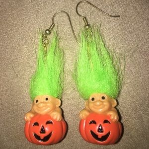 Troll pumpkin earrings