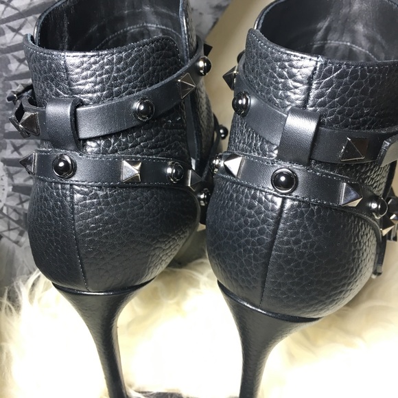 Valentino Rockstud Rolling Booties🚫just sharing🚫 - Picture 2 of 3