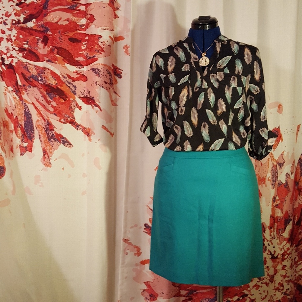 3/4 Sleeve Feather Pattern Blouse