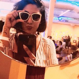 Meet your Posher, Jeannette