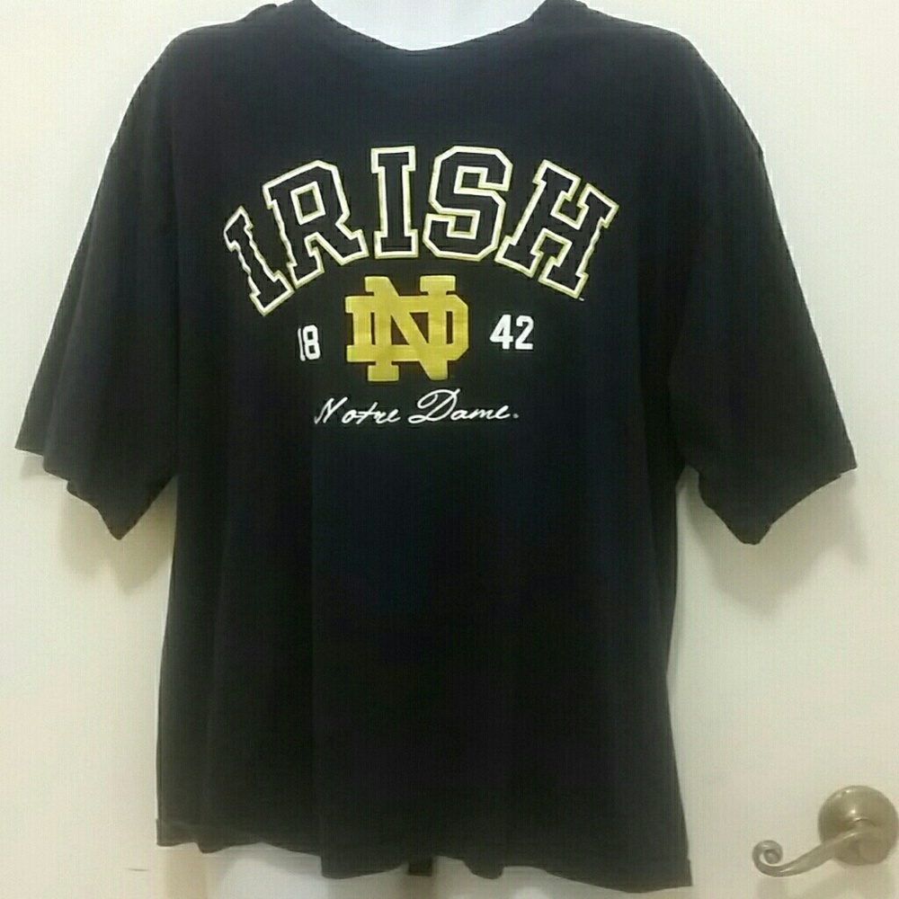 Notre Dame Men's XL T-shirt Irish 1842