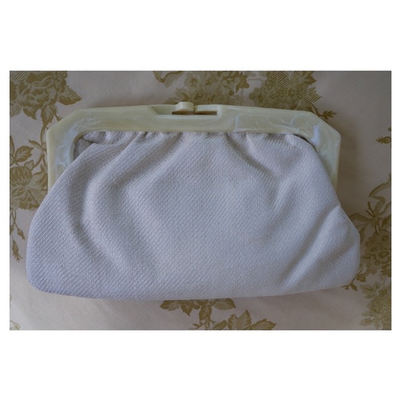 Vintage Handbags - Classic Vintage Clutch Vintage Handbags - Classic Vintage Clutch