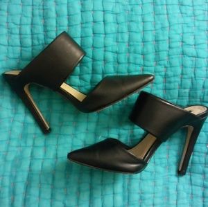 Black faux leather mule heels size 7.5 Forever 21
